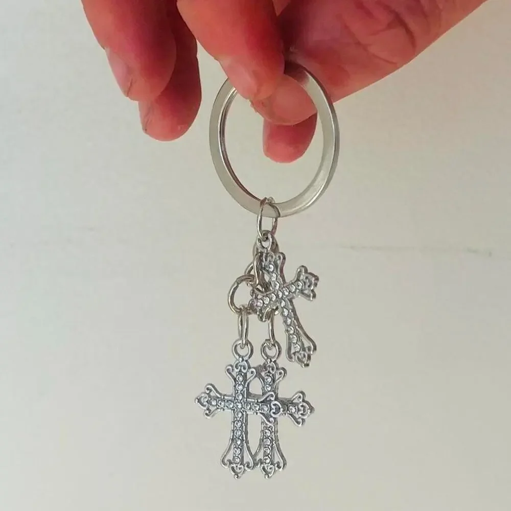Y2k 2000s vintage style silver cross key chain